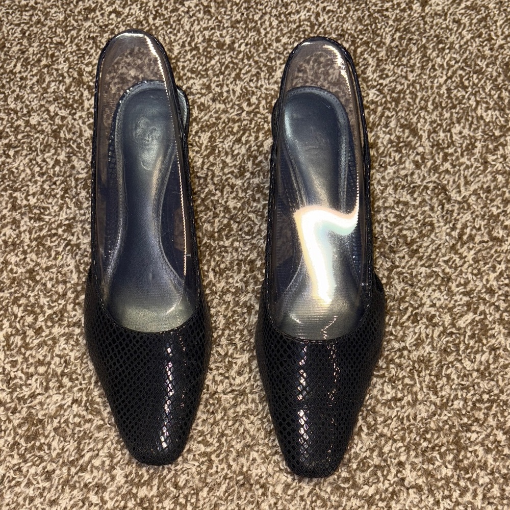 Life stride (Size 10 M) Elegant Black Women's Slingback Shoes